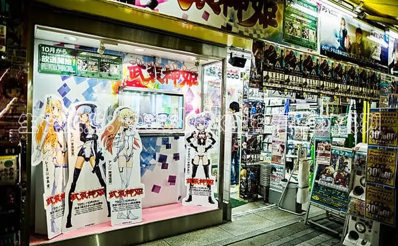 樱花漫画下拉式观看网站